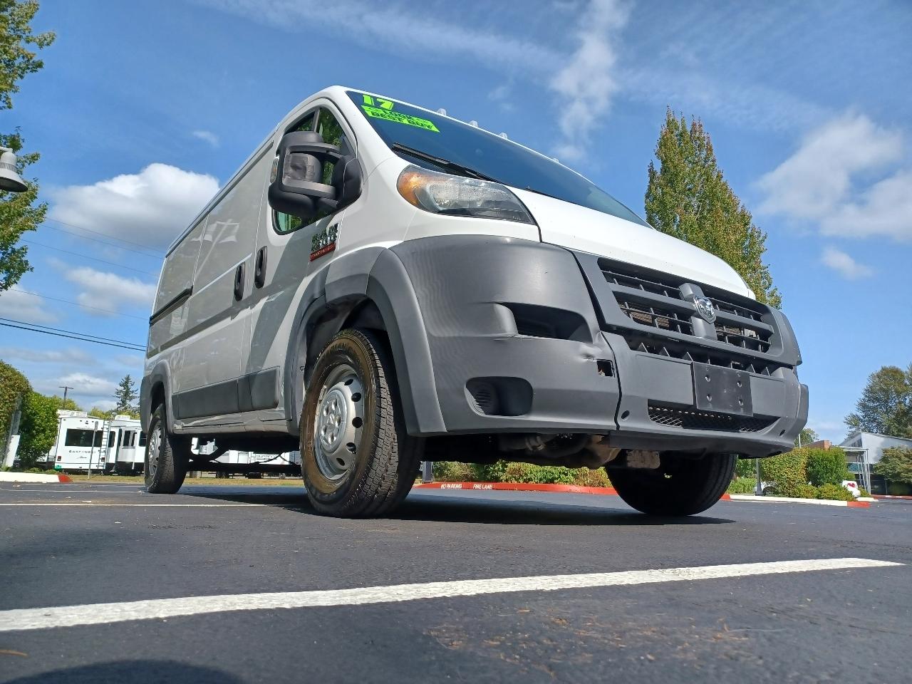 RAM Promaster 1500 Low Roof Tradesman 136-in. WB 2017