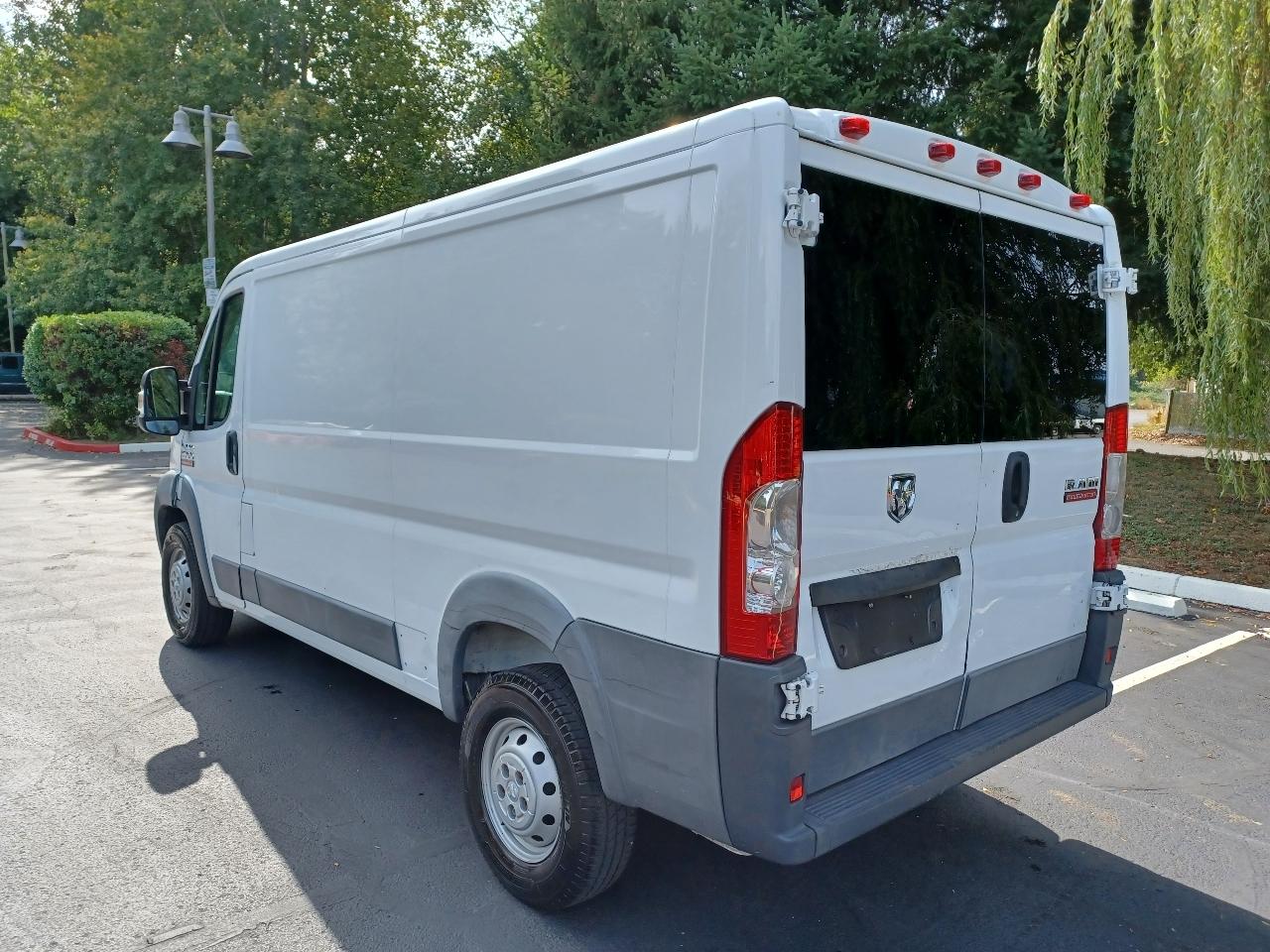 RAM Promaster 1500 Low Roof Tradesman 136-in. WB 2017