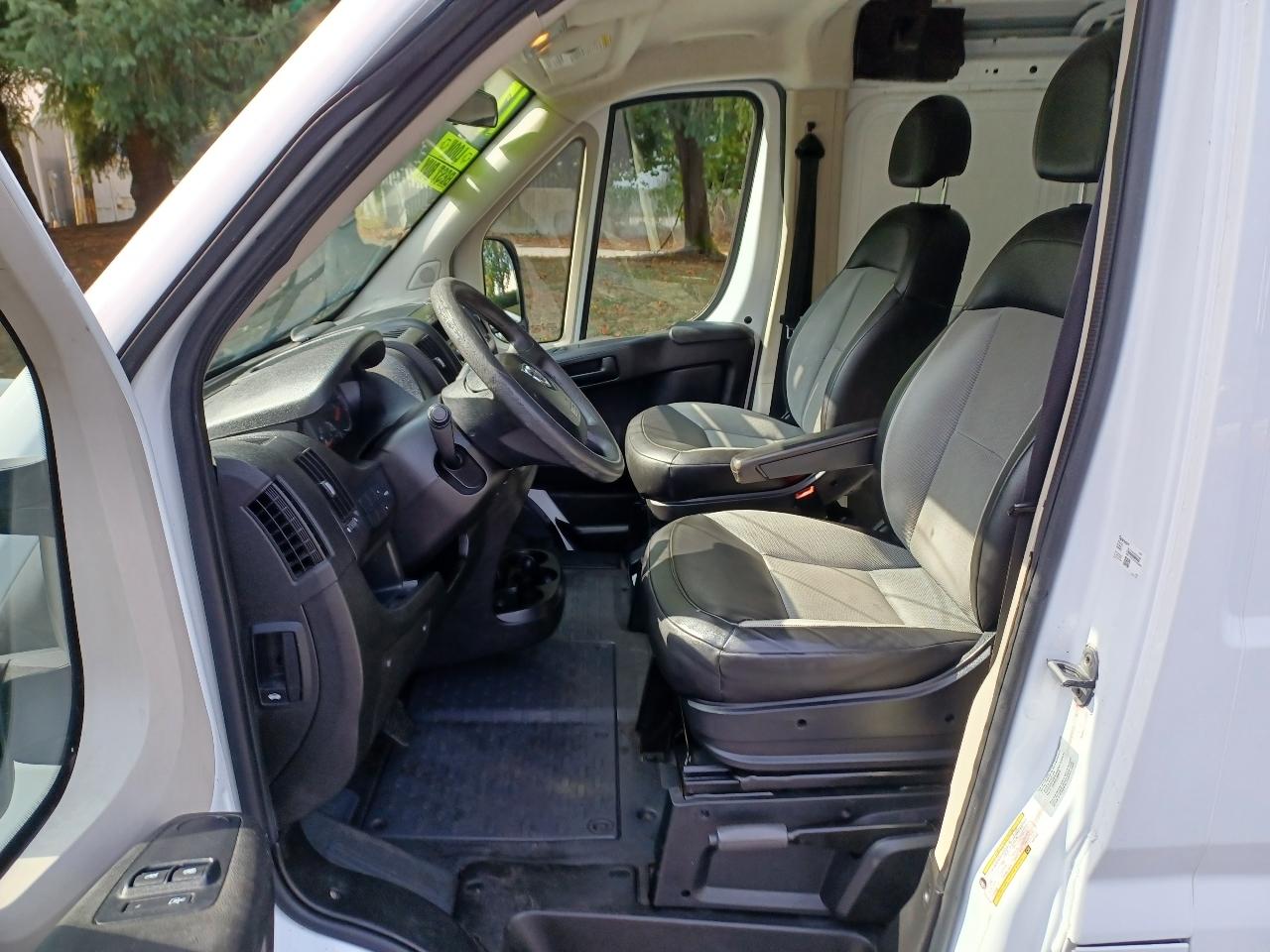 RAM Promaster 1500 Low Roof Tradesman 136-in. WB 2017