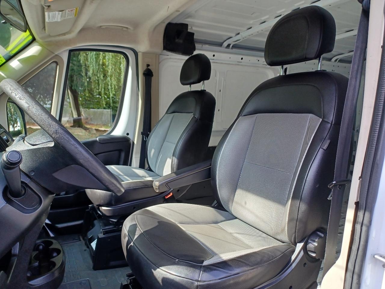 RAM Promaster 1500 Low Roof Tradesman 136-in. WB 2017