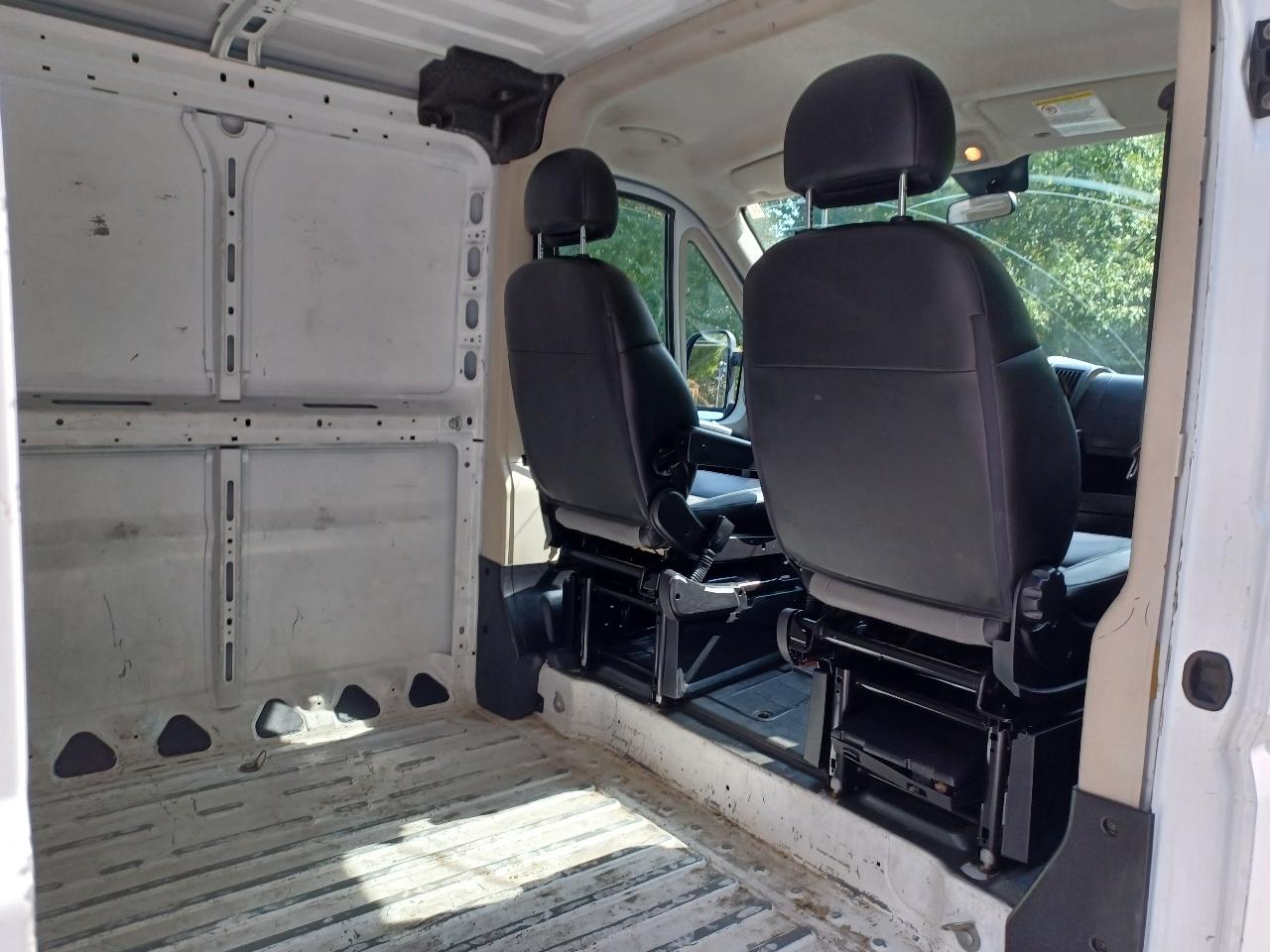 RAM Promaster 1500 Low Roof Tradesman 136-in. WB 2017