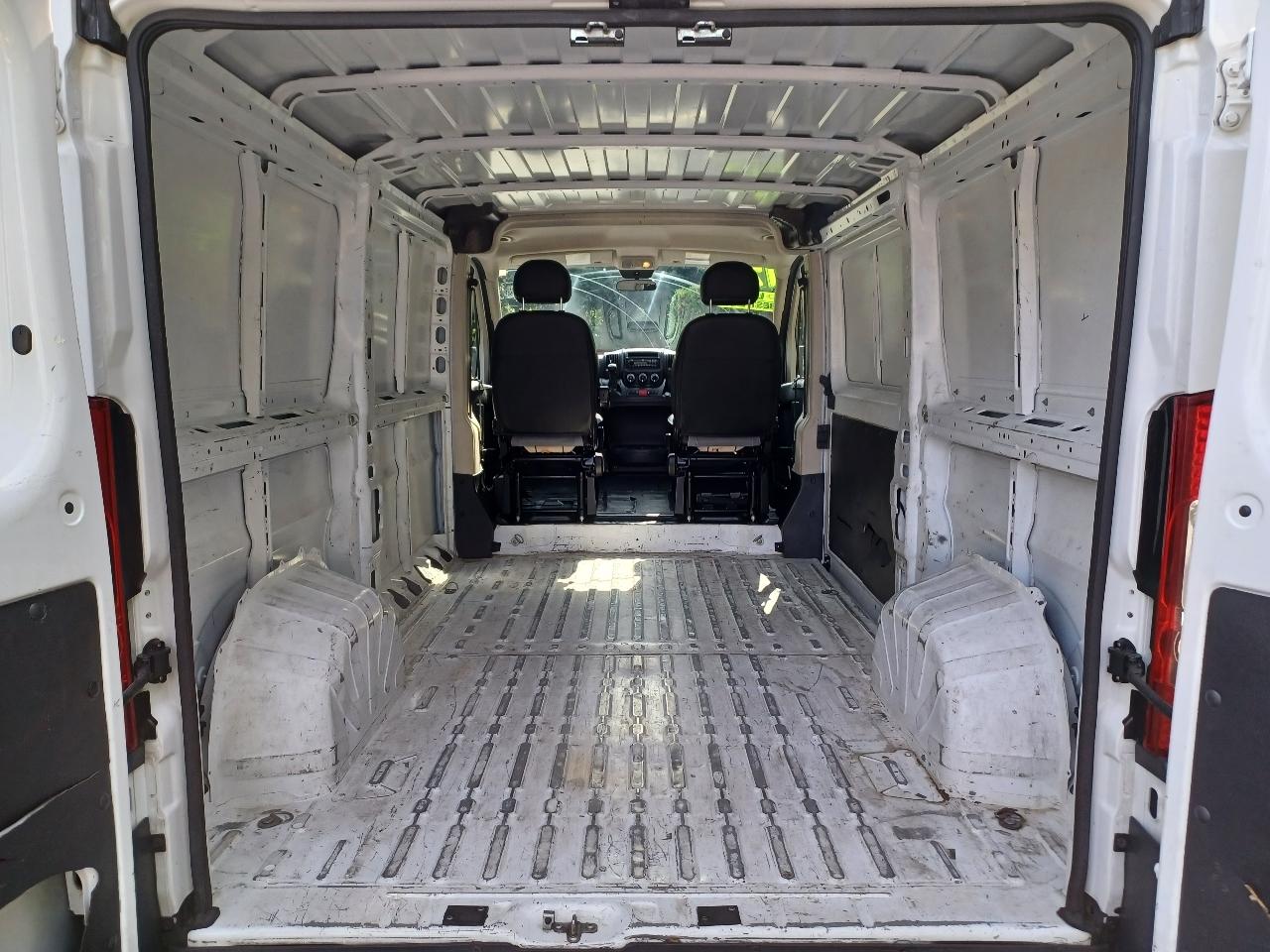 RAM Promaster 1500 Low Roof Tradesman 136-in. WB 2017