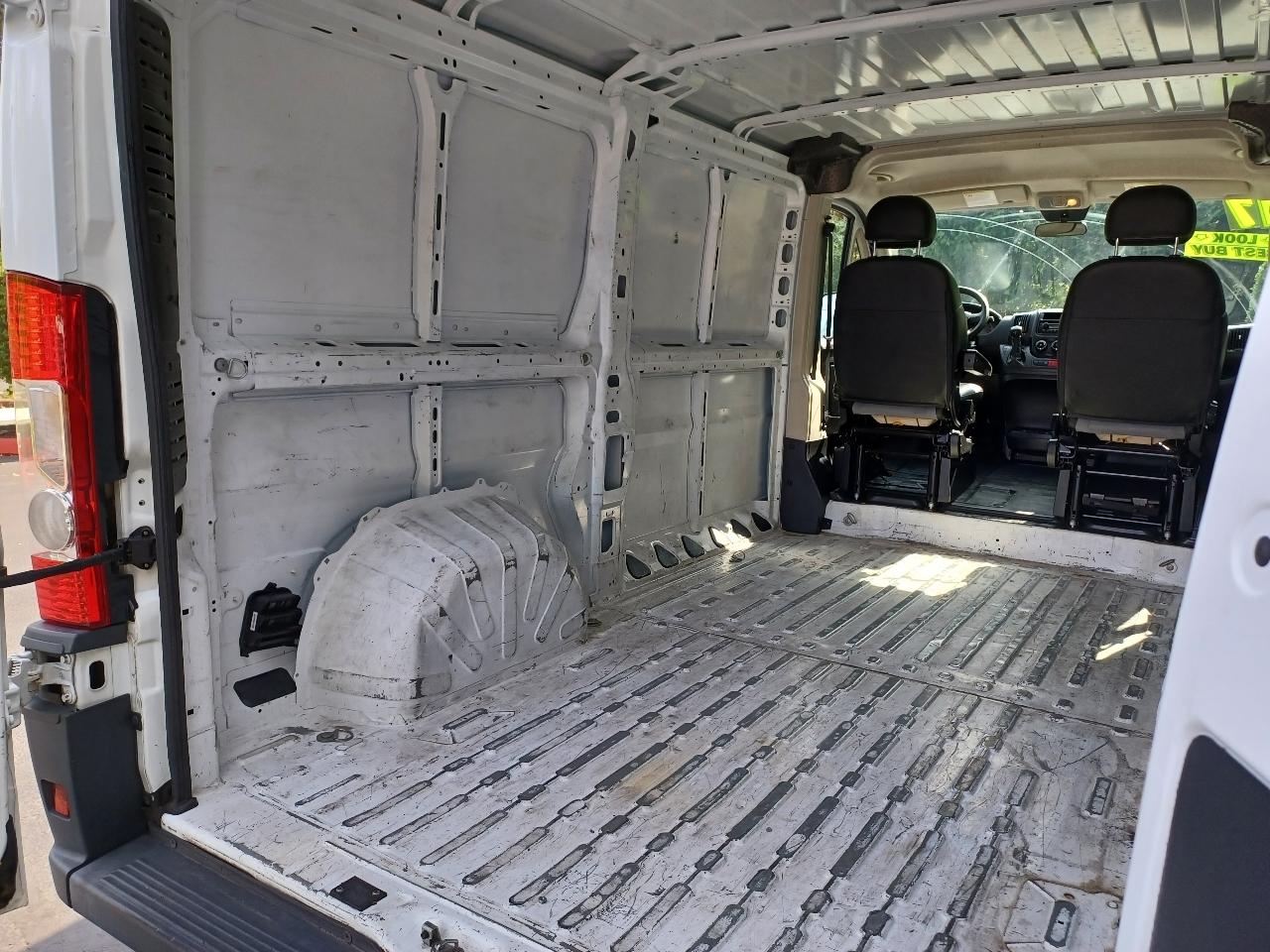 RAM Promaster 1500 Low Roof Tradesman 136-in. WB 2017