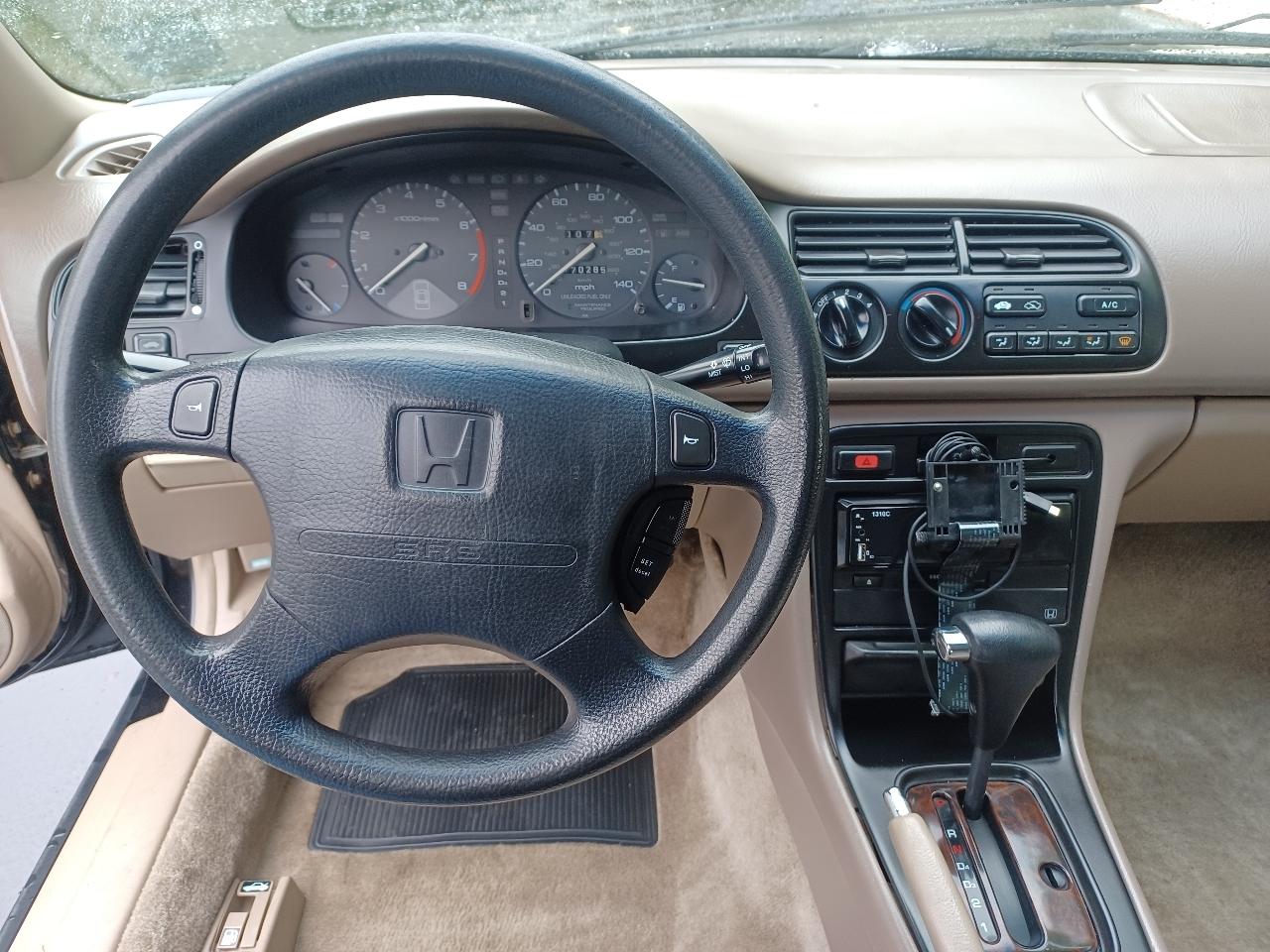 Honda Accord EX V6 sedan 1997