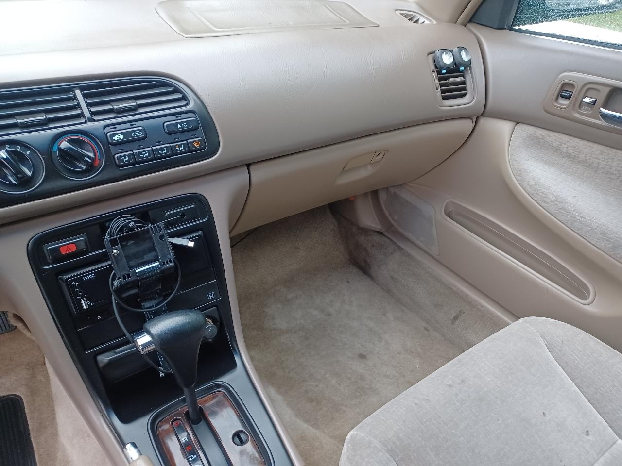 Honda Accord EX V6 sedan 1997