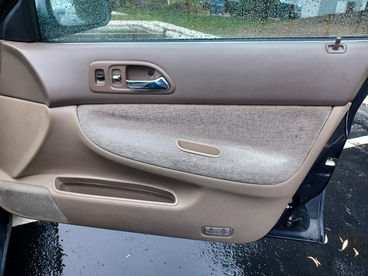 Honda Accord EX V6 sedan 1997