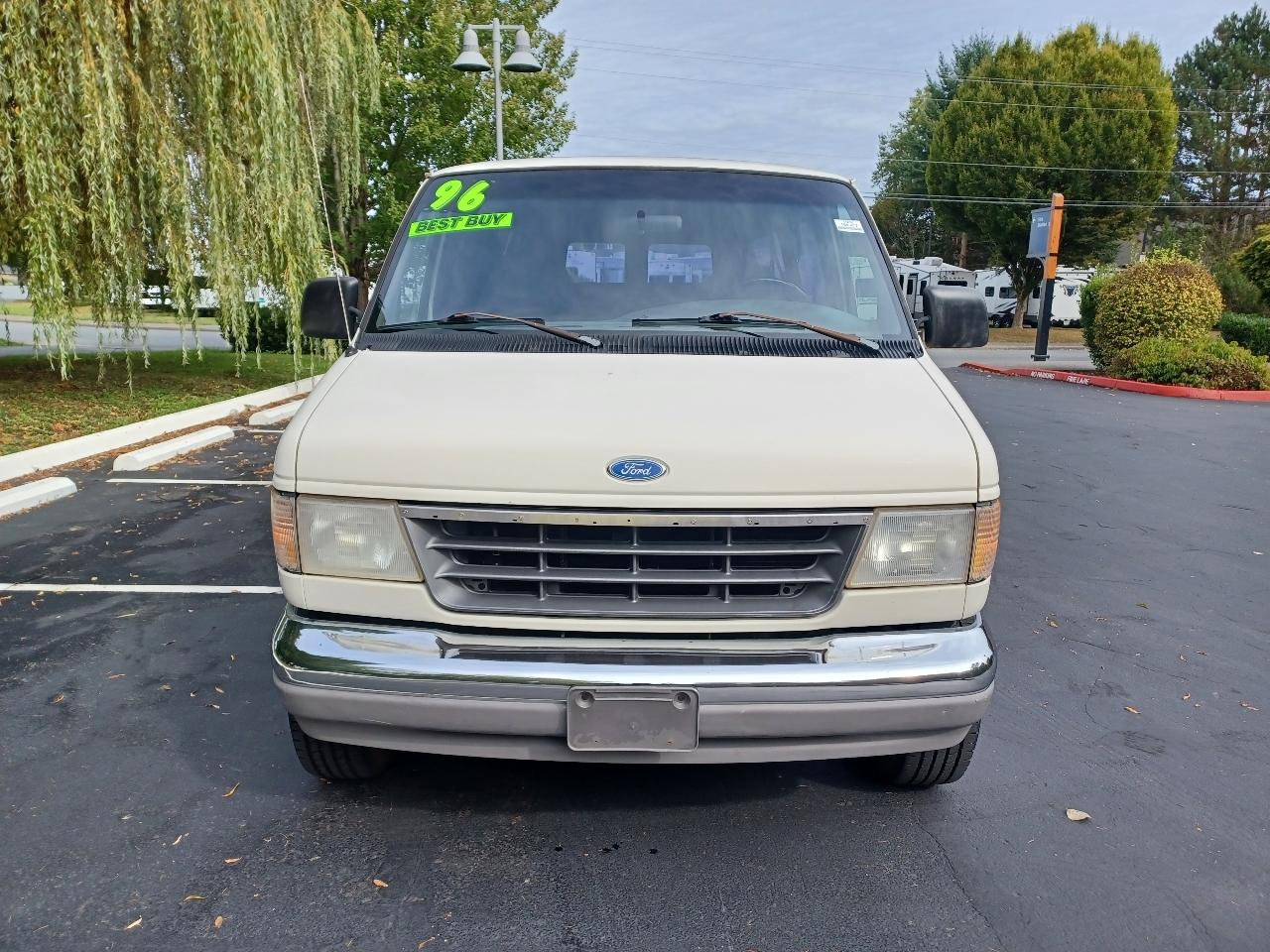 Ford Club Wagon XL Super 1996