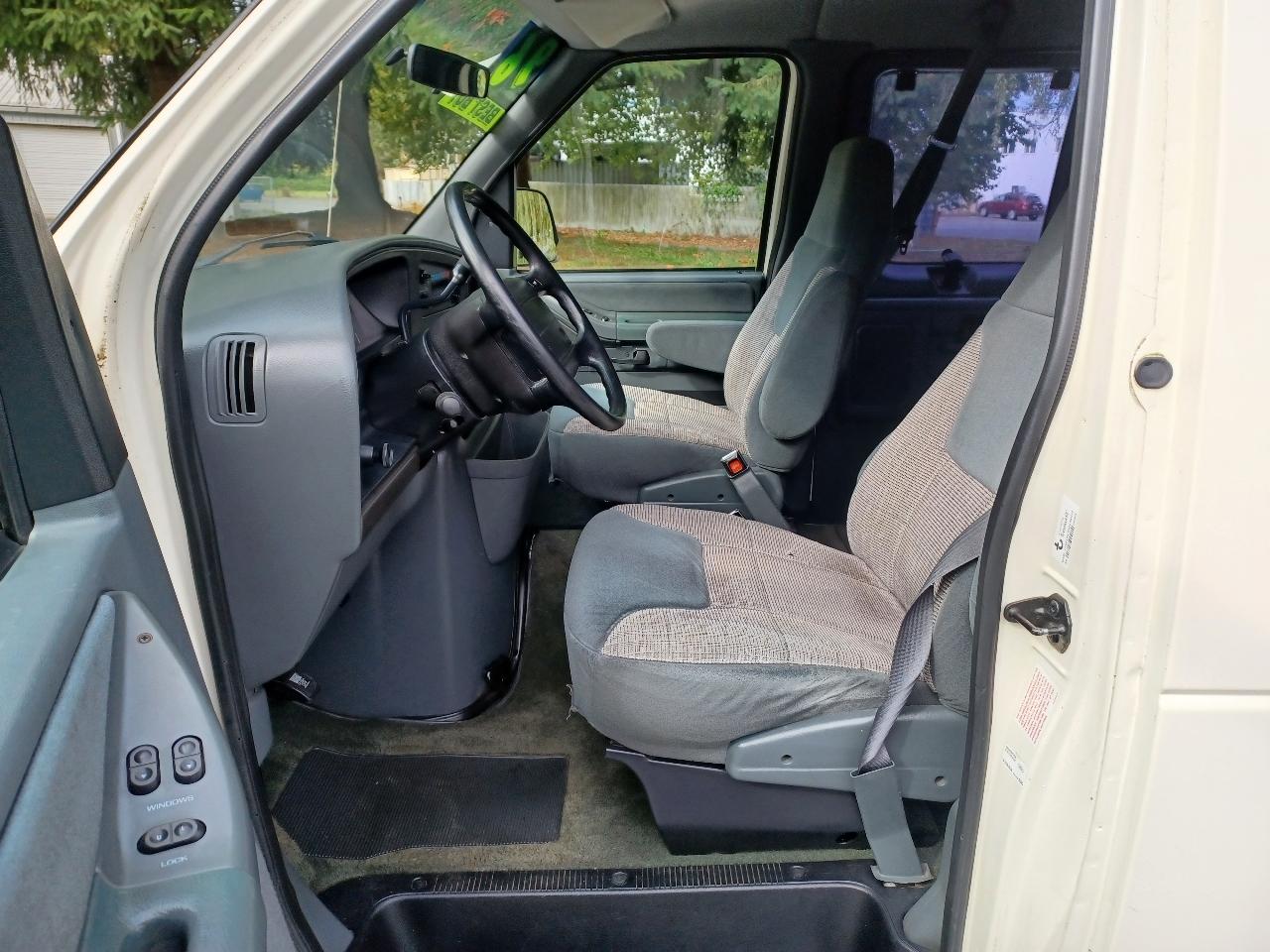 Ford Club Wagon XL Super 1996