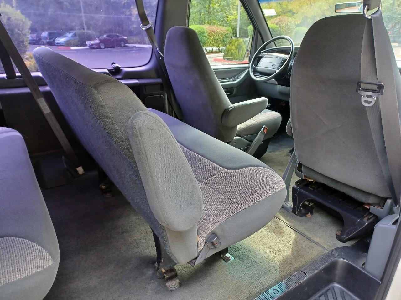 Ford Club Wagon XL Super 1996