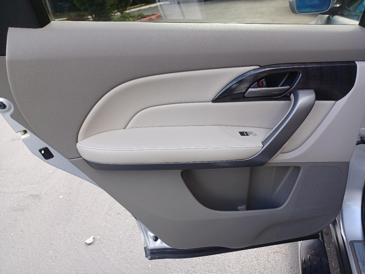 Acura MDX Tech Package with Rear DVD System 2008