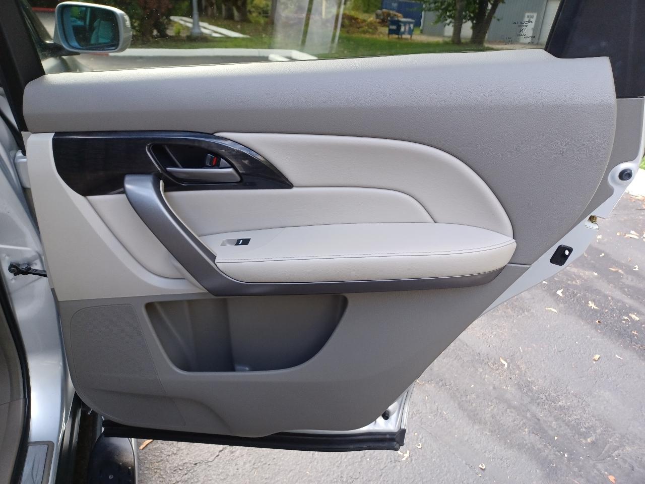Acura MDX Tech Package with Rear DVD System 2008