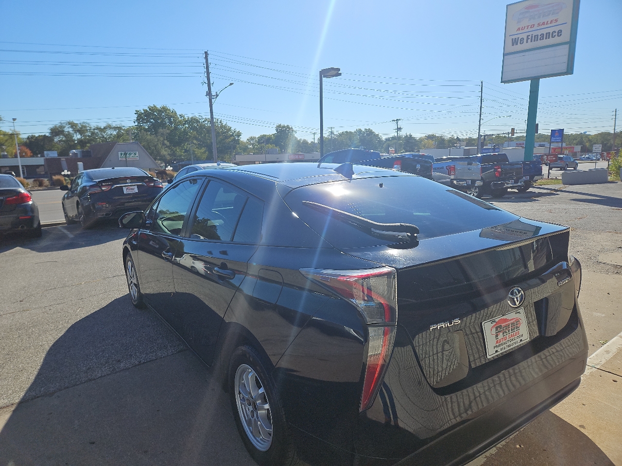 Toyota Prius Three 2016 Toyota Prius Three 2016