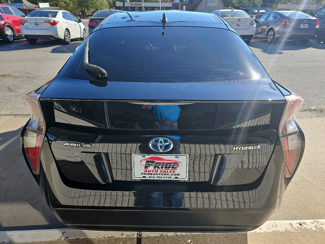 Toyota Prius Three 2016 Toyota Prius Three 2016