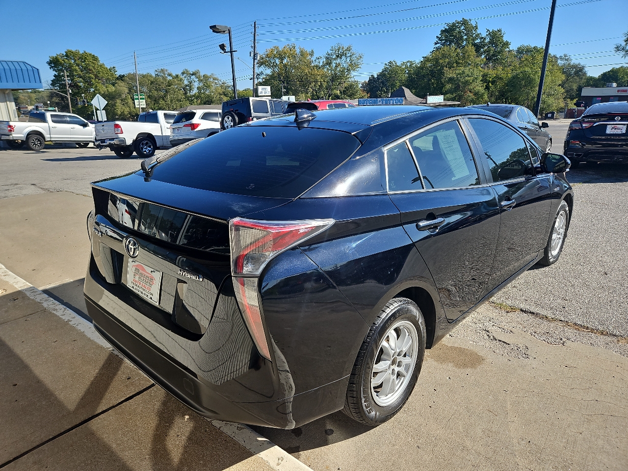 Toyota Prius Three 2016 Toyota Prius Three 2016