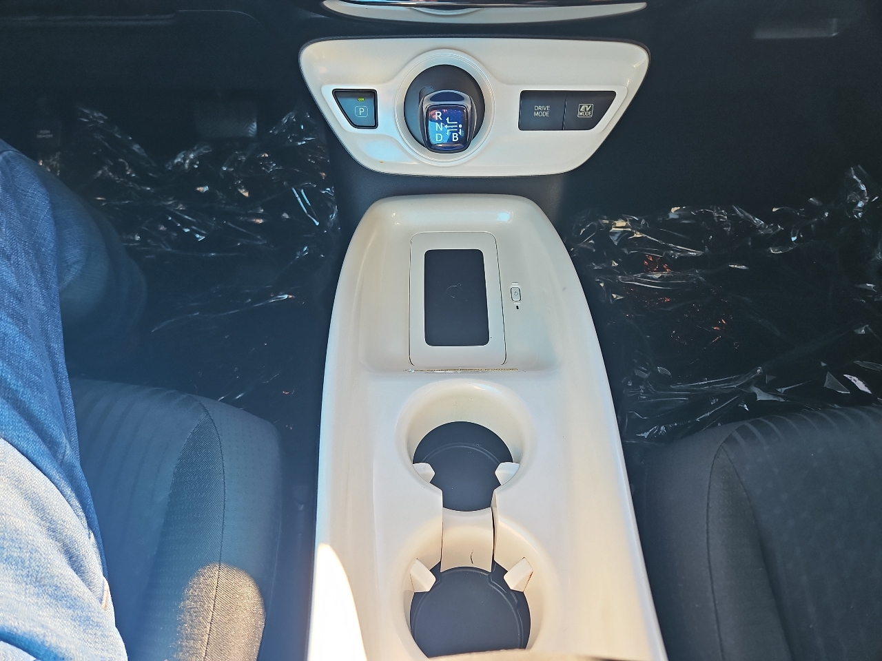 Toyota Prius Three 2016 Toyota Prius Three 2016