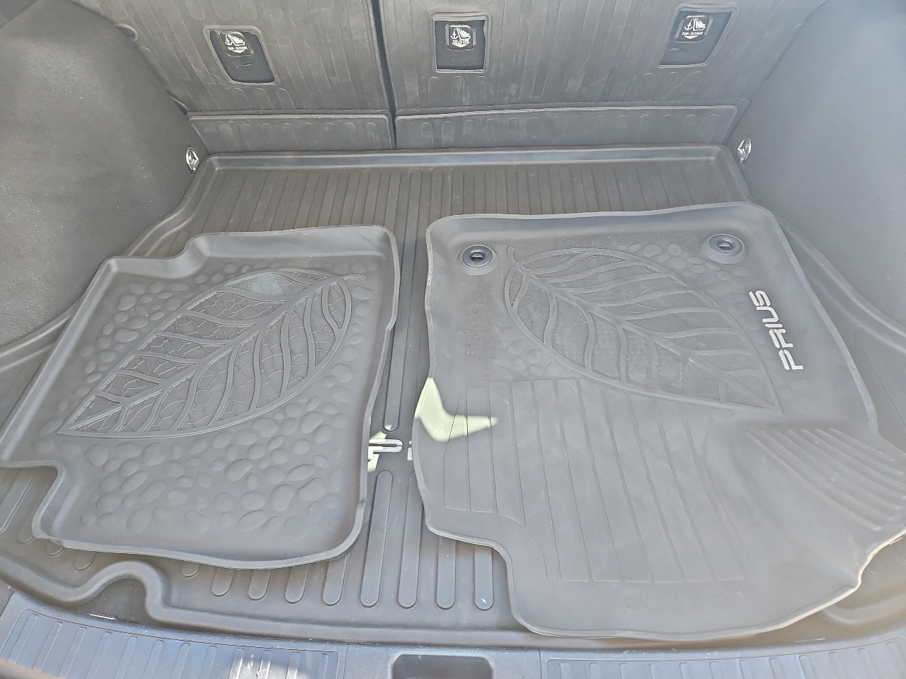 Toyota Prius Three 2016 Toyota Prius Three 2016