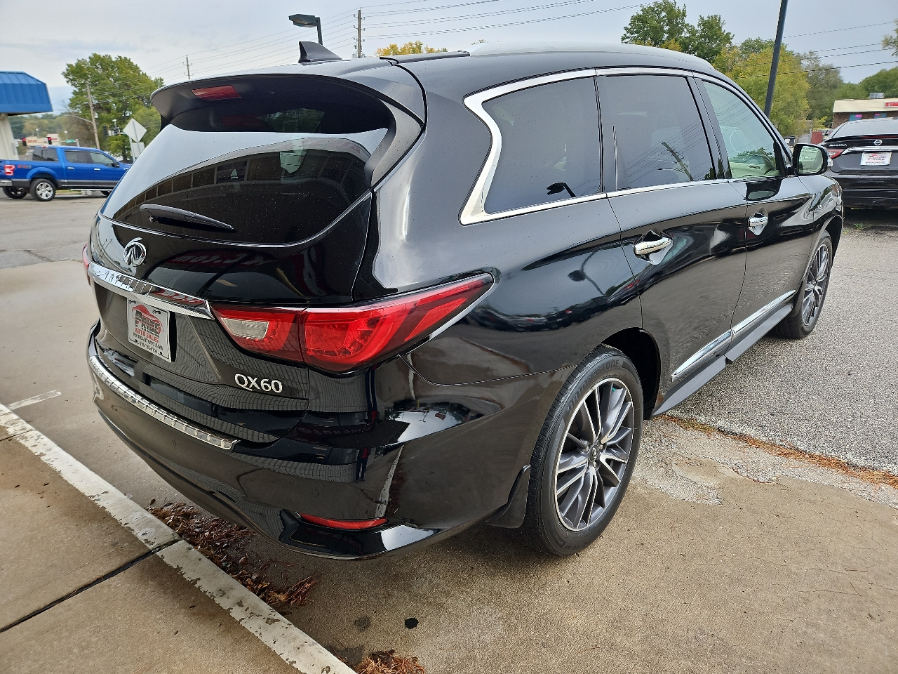 Infiniti QX60 Base AWD 2017 Infiniti QX60 Base AWD 2017
