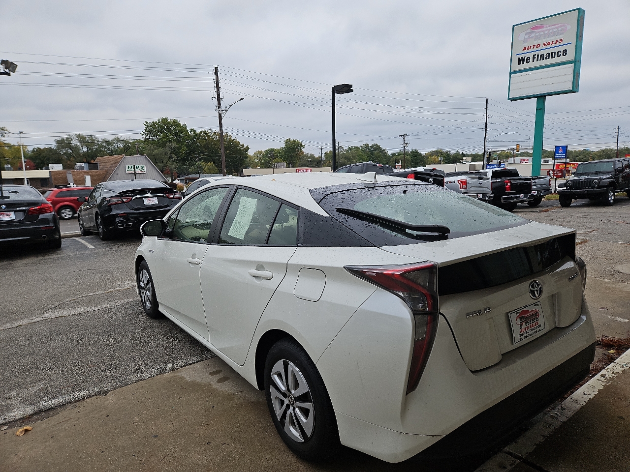Toyota Prius Three 2016 Toyota Prius Three 2016