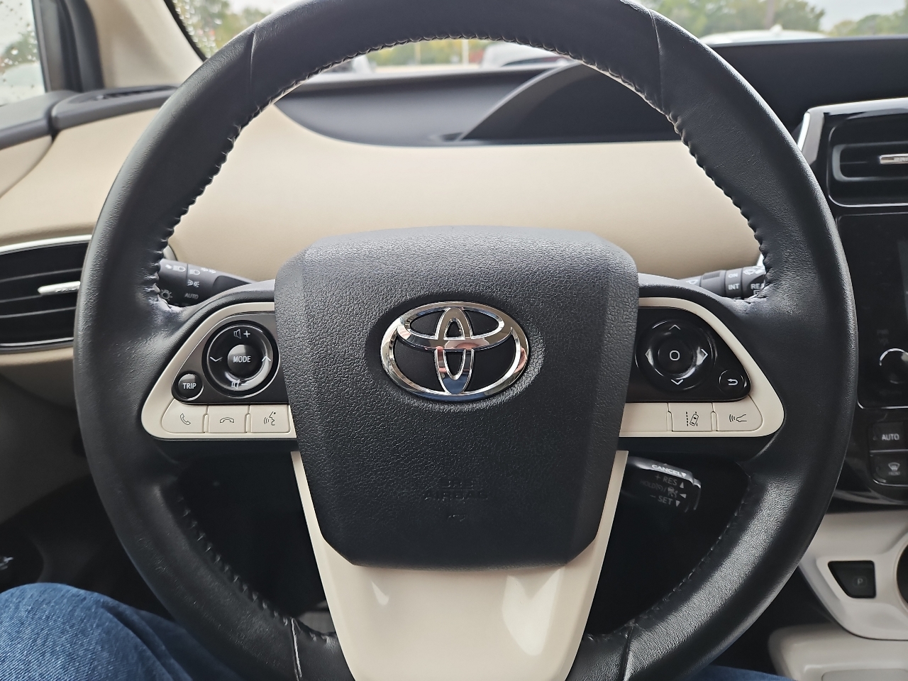 Toyota Prius Three 2016 Toyota Prius Three 2016