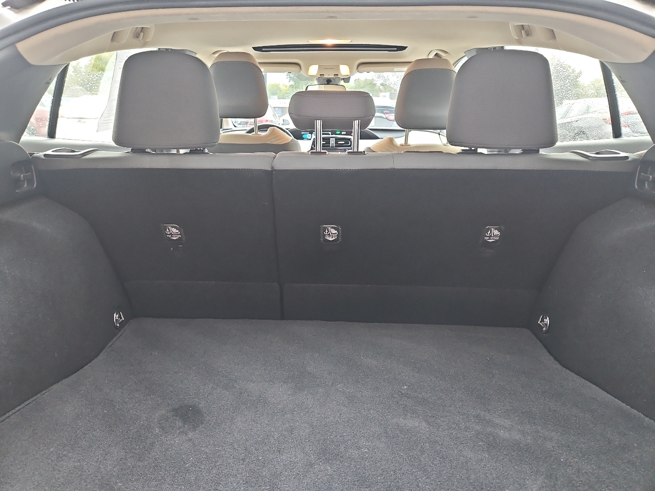 Toyota Prius Three 2016 Toyota Prius Three 2016