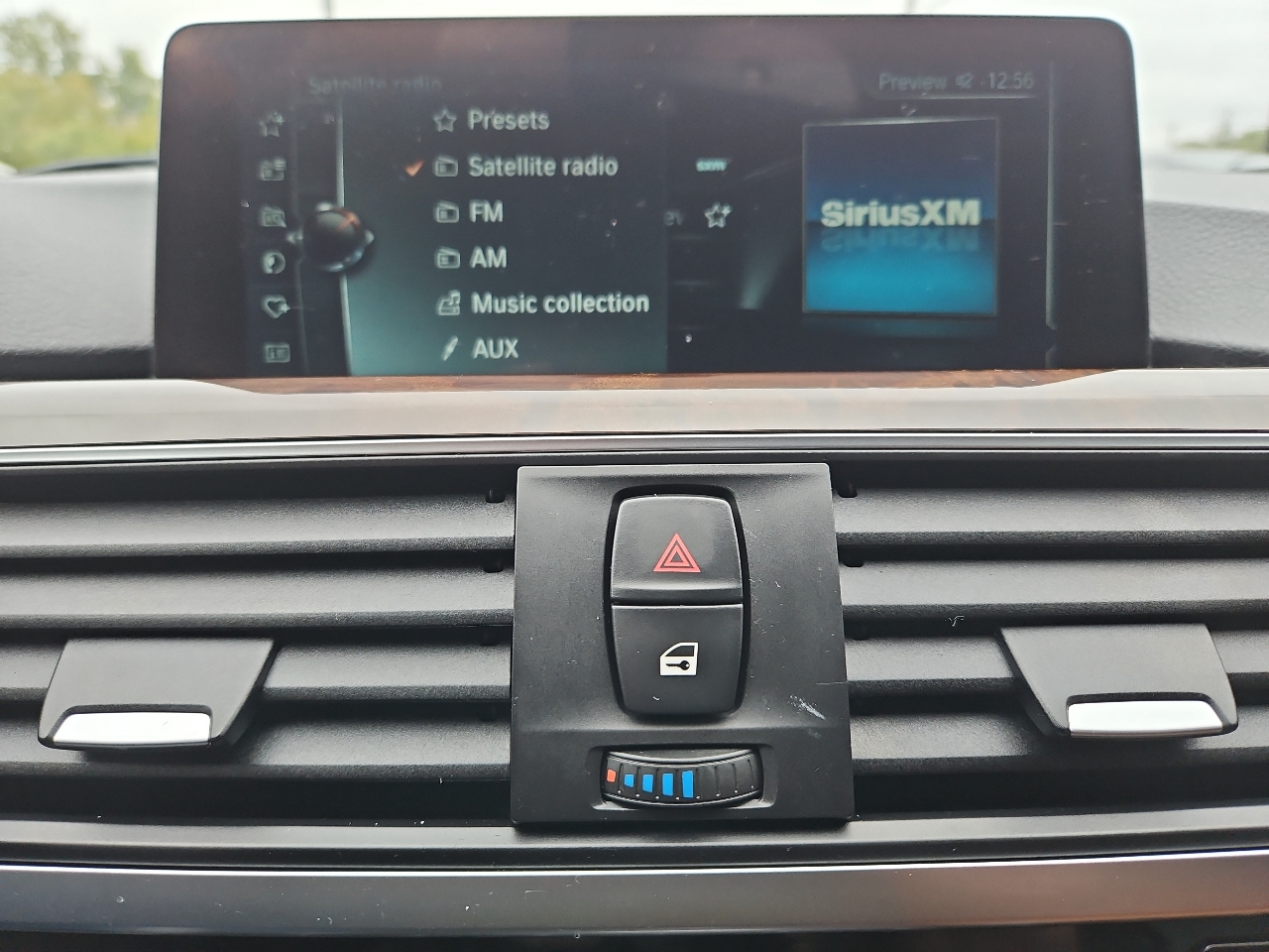 BMW 3-Series 330i xDrive SULEV Sedan 2017 BMW 3-Series 330i xDrive SULEV Sedan 2017