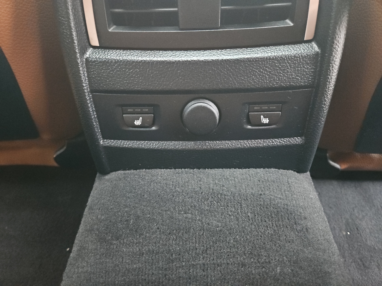 BMW 3-Series 330i xDrive SULEV Sedan 2017 BMW 3-Series 330i xDrive SULEV Sedan 2017