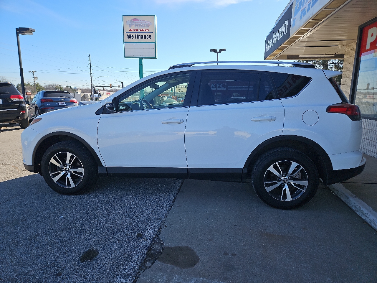 Toyota RAV4 XLE AWD 2016