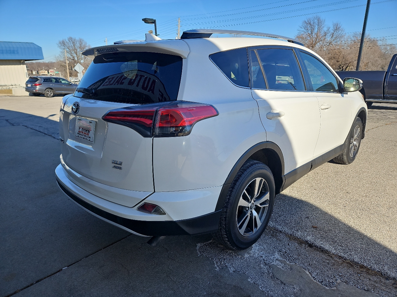 Toyota RAV4 XLE AWD 2016
