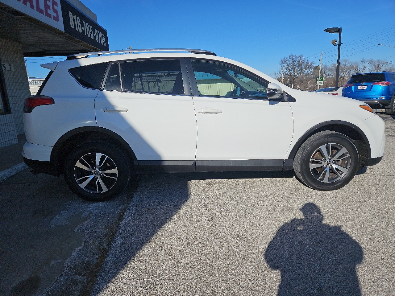 Toyota RAV4 XLE AWD 2016
