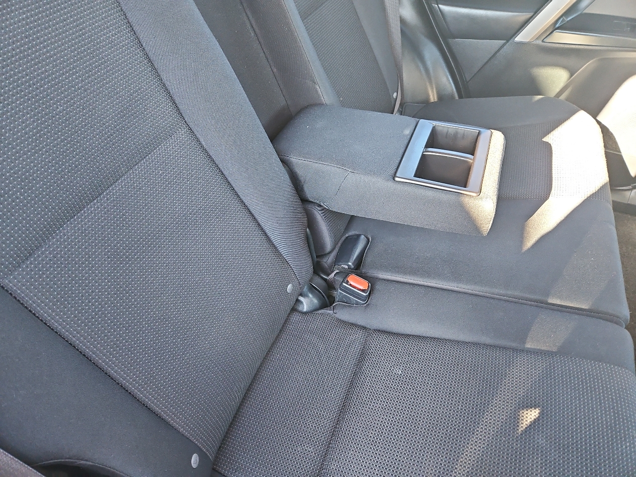 Toyota RAV4 XLE AWD 2016