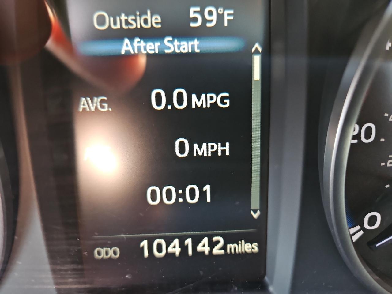 Toyota RAV4 LE AWD 2018