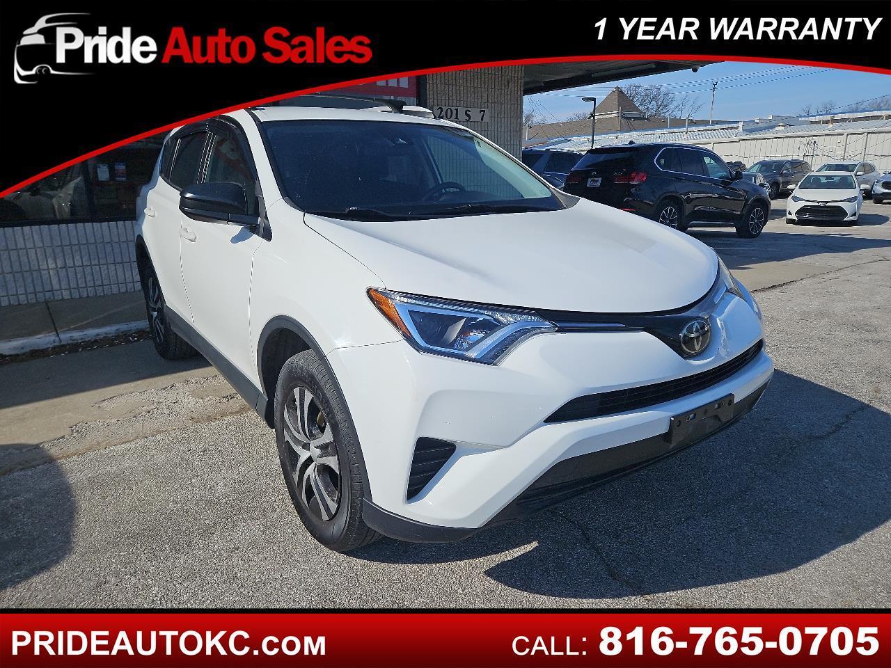 Toyota RAV4 LE AWD 2018