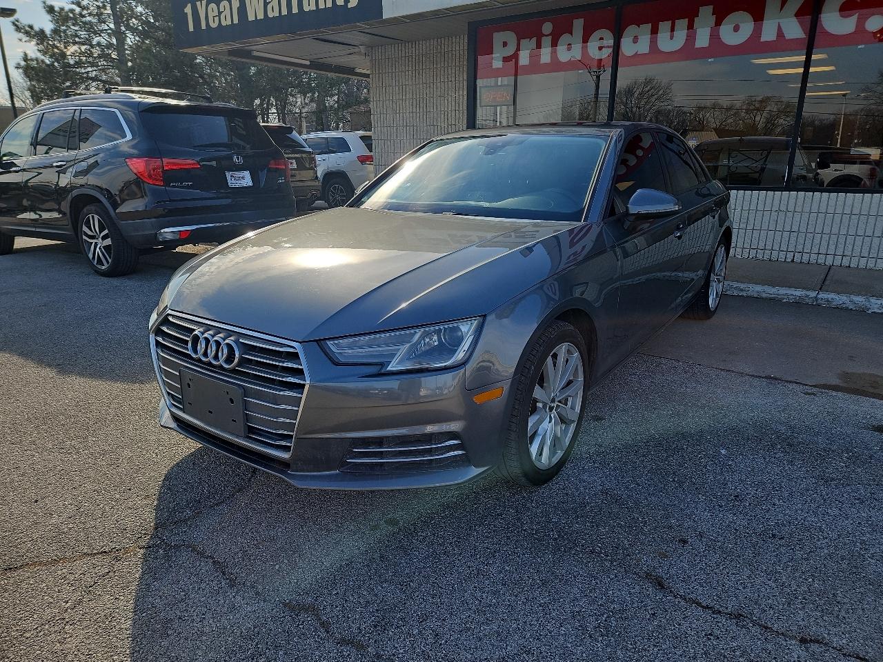 Audi A4 2.0T Premium Sedan 2017