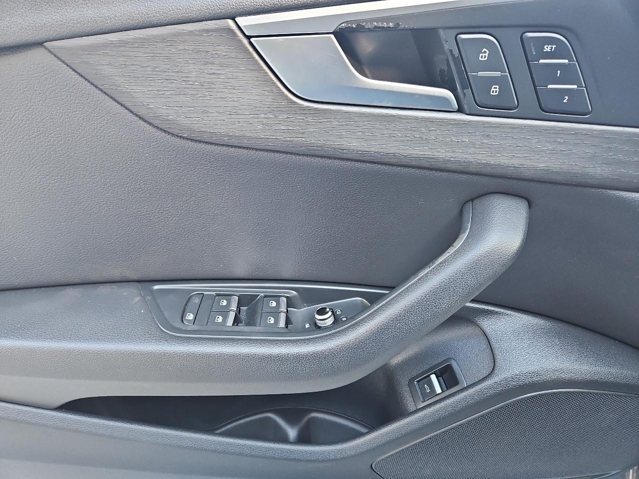 Audi A4 2.0T Premium Sedan 2017