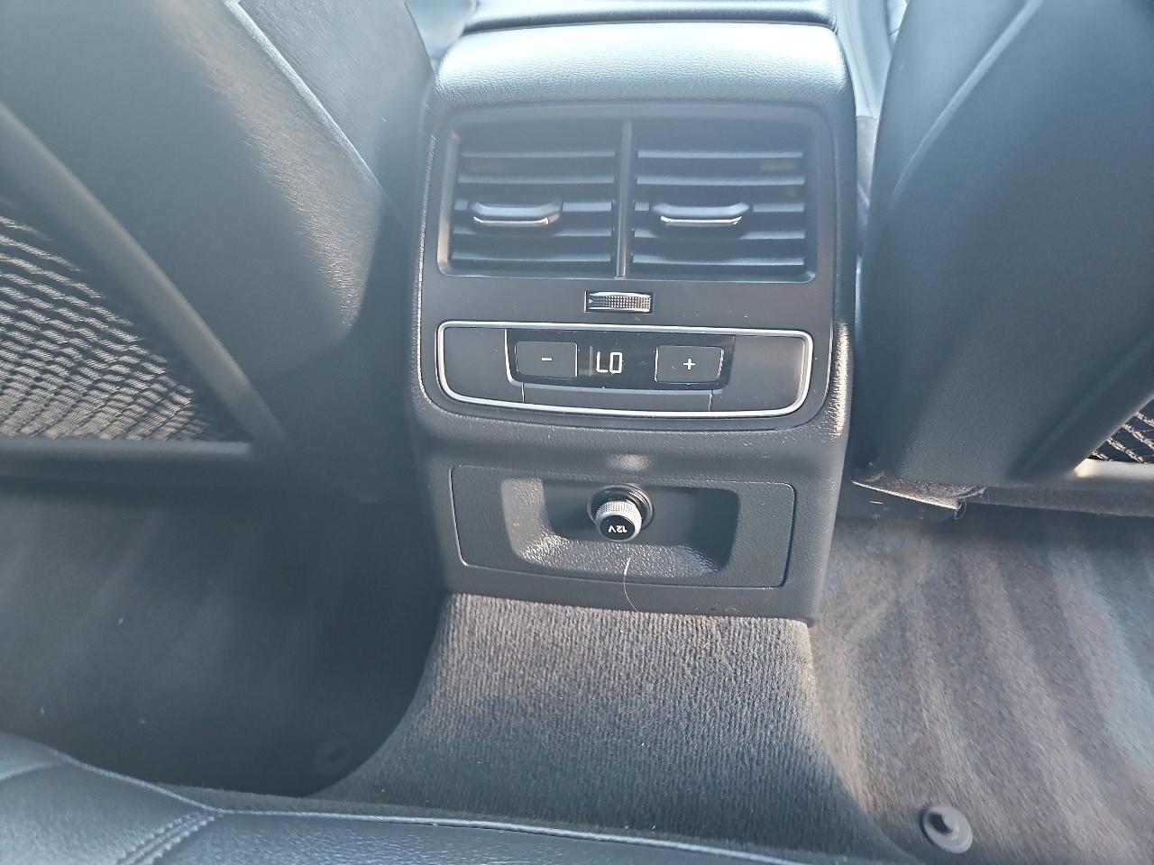 Audi A4 2.0T Premium Sedan 2017