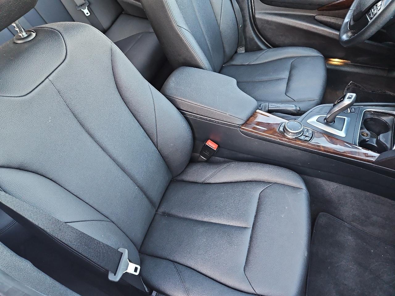 BMW 3-Series 320i xDrive Sedan 2016