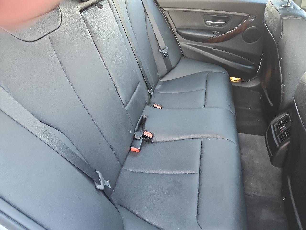 BMW 3-Series 320i xDrive Sedan 2016