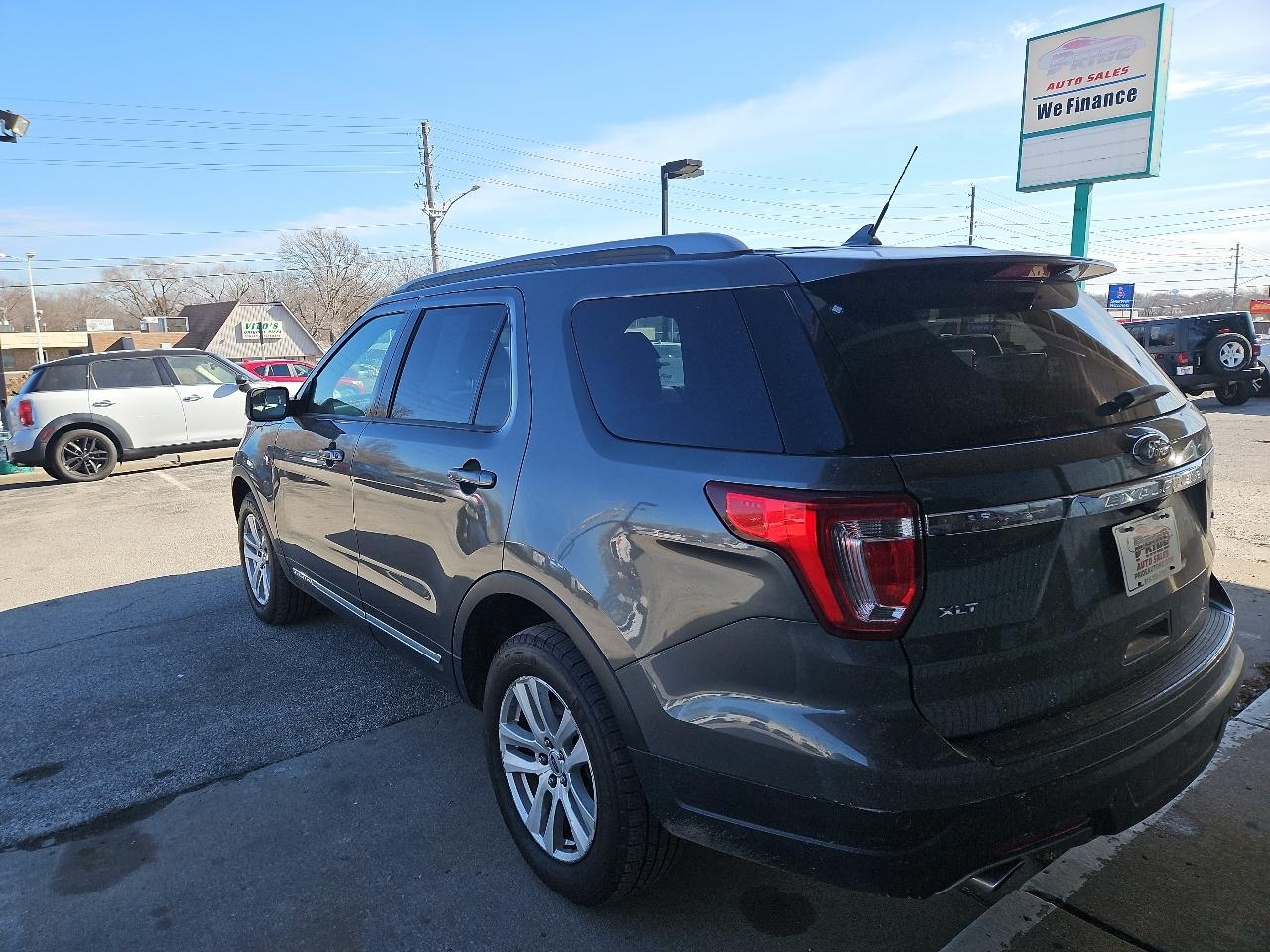 Ford Explorer XLT 4WD 2018