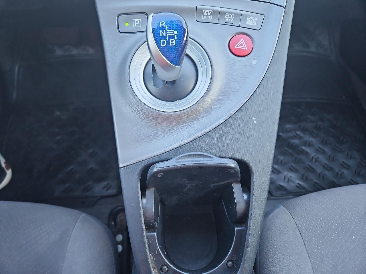 Toyota Prius Four 2015