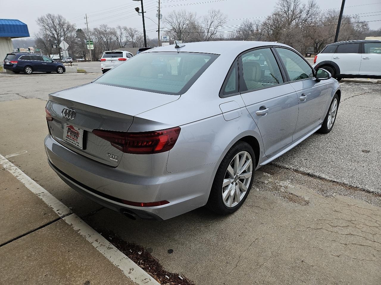Audi A4 2.0T Premium Sedan 2018