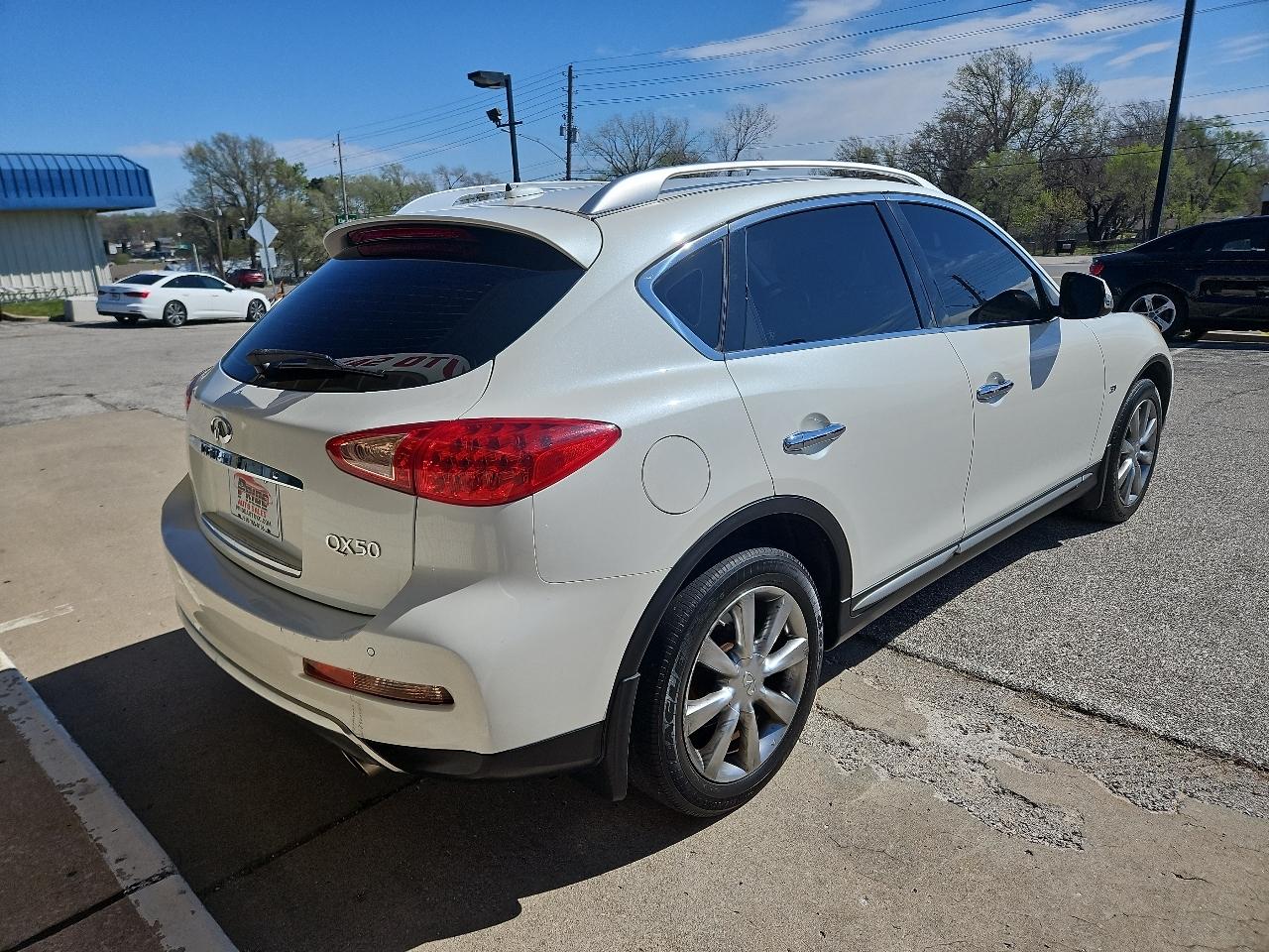 Infiniti QX50 Base AWD 2017