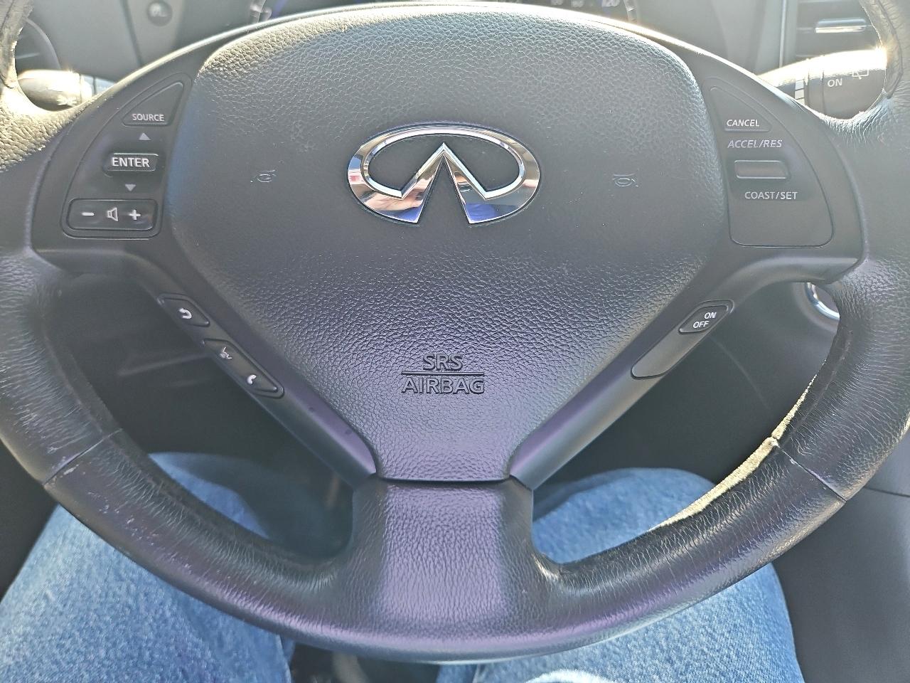 Infiniti QX50 Base AWD 2017