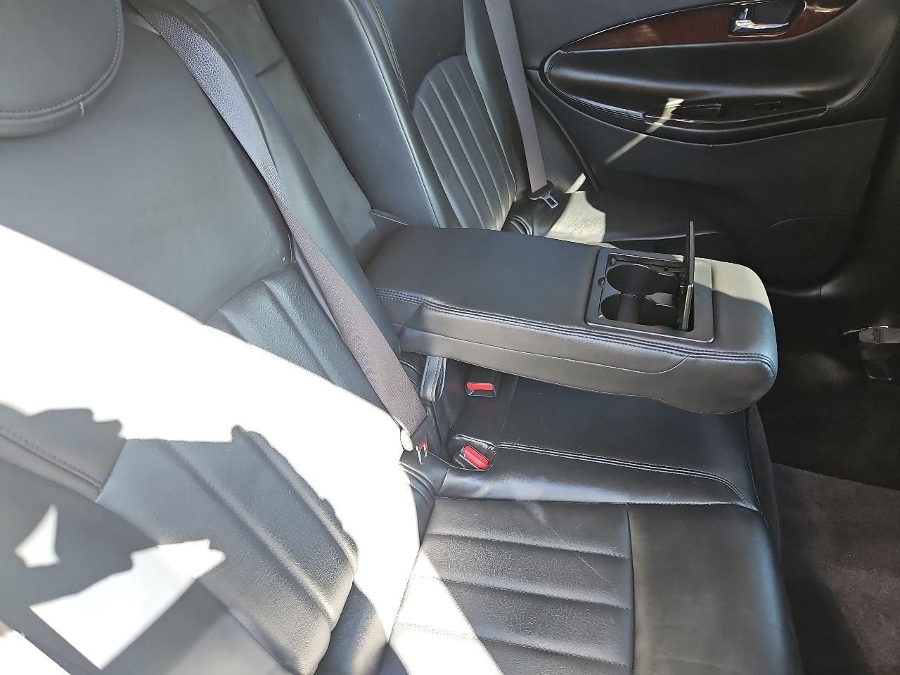 Infiniti QX50 Base AWD 2017