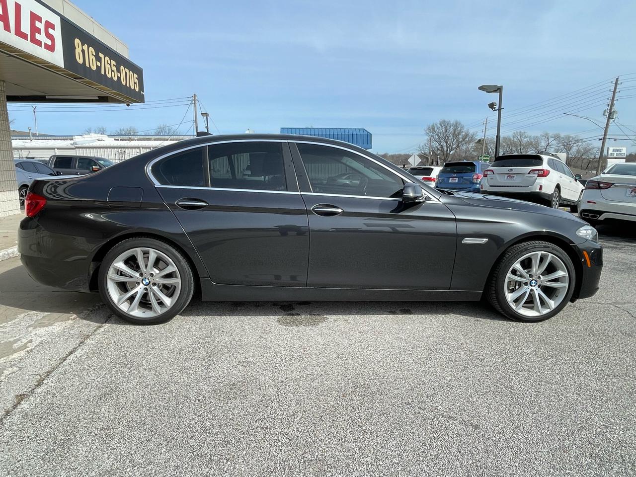 BMW 5-Series 535i xDrive 2016