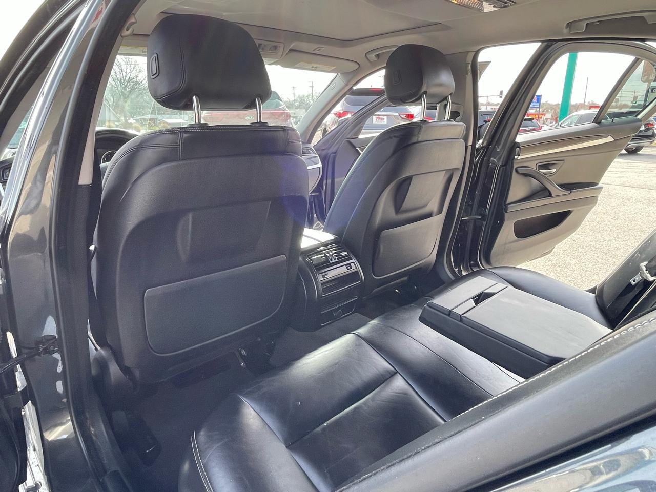 BMW 5-Series 535i xDrive 2016