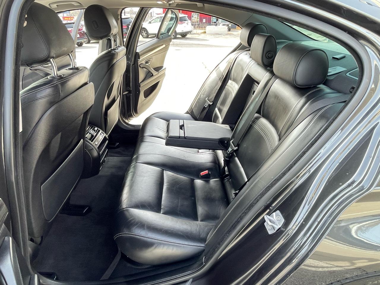 BMW 5-Series 535i xDrive 2016