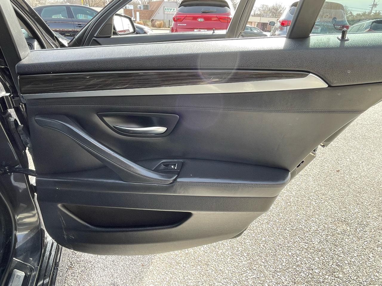 BMW 5-Series 535i xDrive 2016