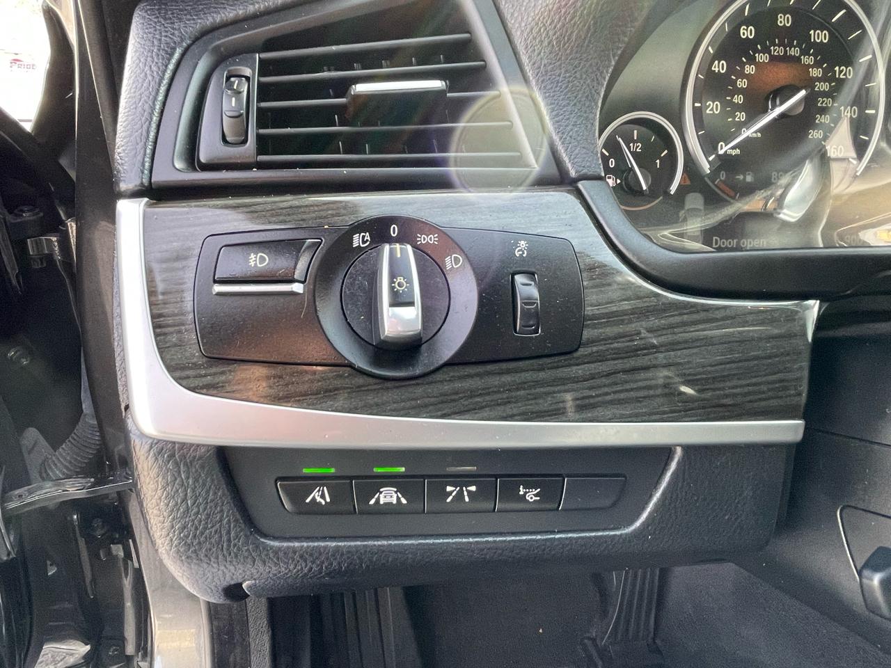 BMW 5-Series 535i xDrive 2016