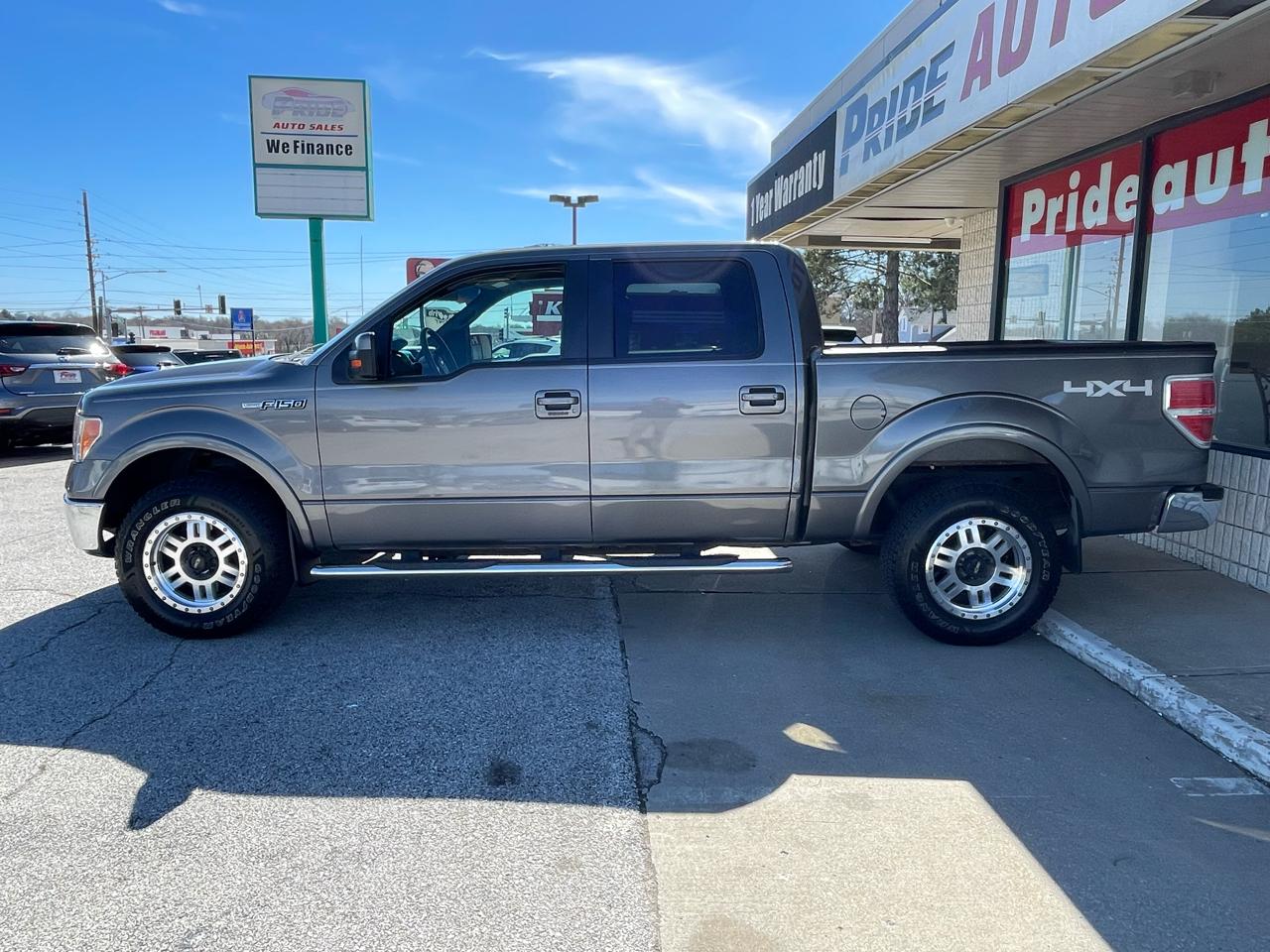 Ford F-150 Lariat SuperCrew 5.5-ft. Bed 4WD 2011