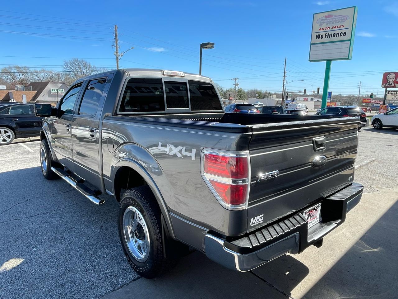 Ford F-150 Lariat SuperCrew 5.5-ft. Bed 4WD 2011